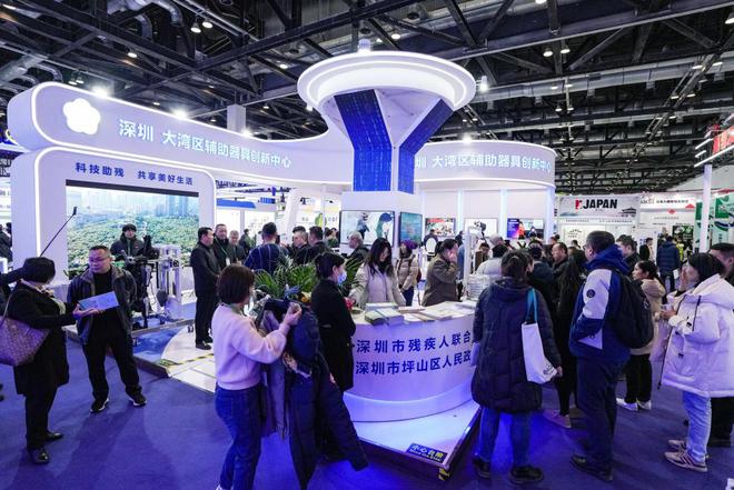 最新消息：事发于11月30日凌晨0点前新闻摘要 国内八大精彩