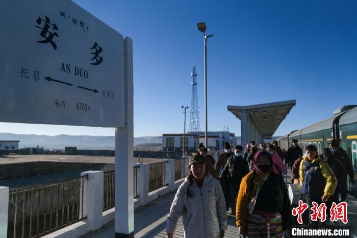 新春见闻）西藏安多站：海拔四千七百米小站的春运一日